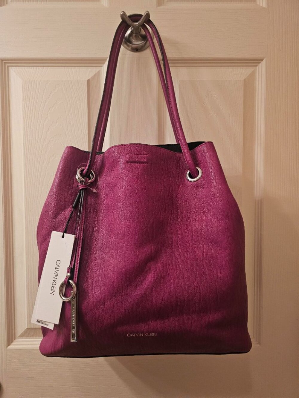 NWT Calvin Klein Gabrianna Tote in Color Rhubarb Pink w / Wristlet Pouch
